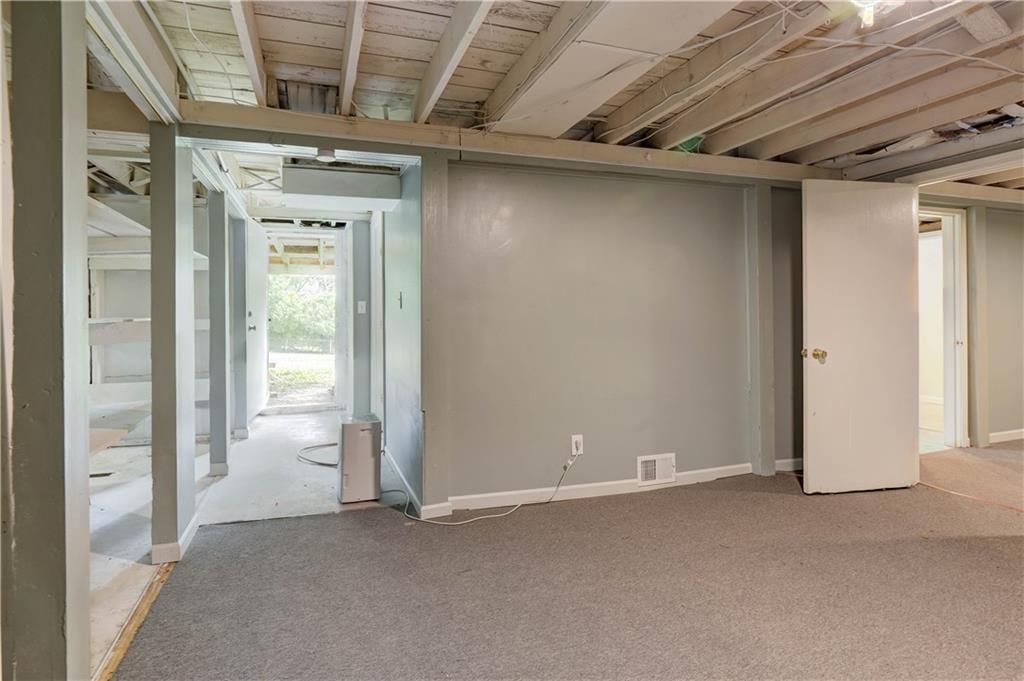 5341 Sloan Avenue — photo 20