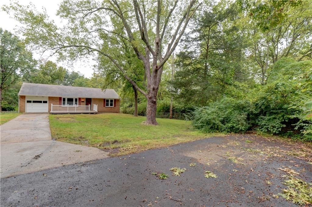 5341 Sloan Avenue — photo 32