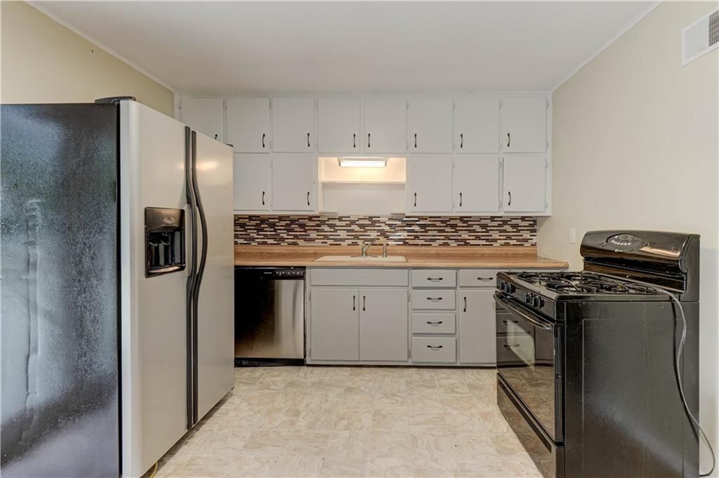 5341 Sloan Avenue — photo 7