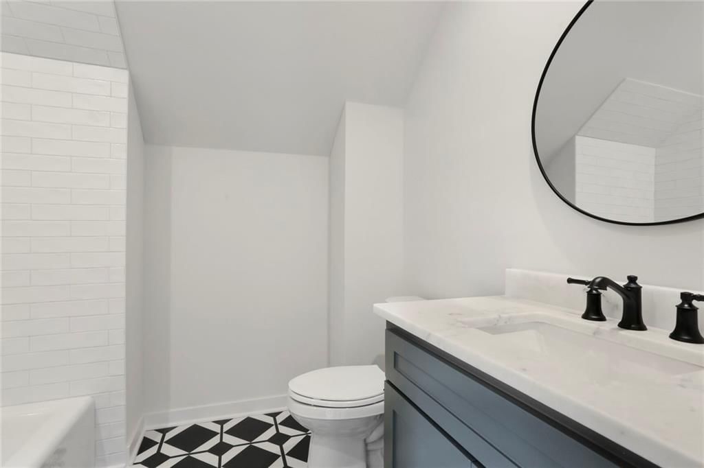 5002 W 71st Terrace — photo 21