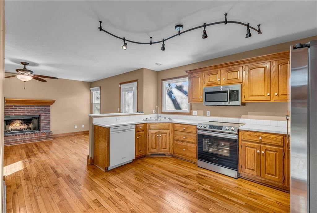 1800 Carmel Drive — photo 11