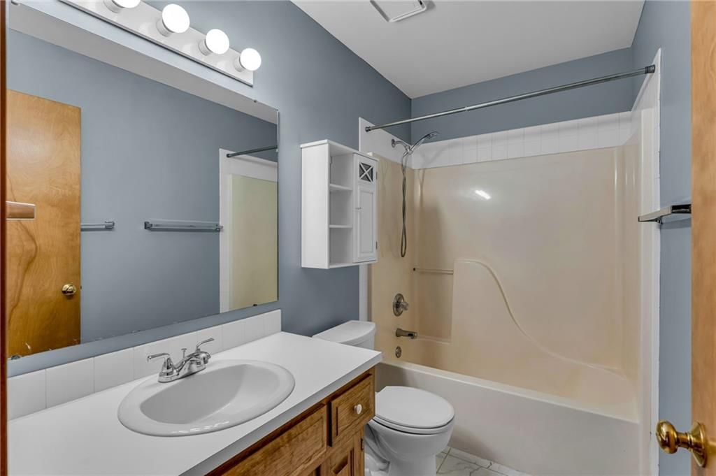 1800 Carmel Drive — photo 23