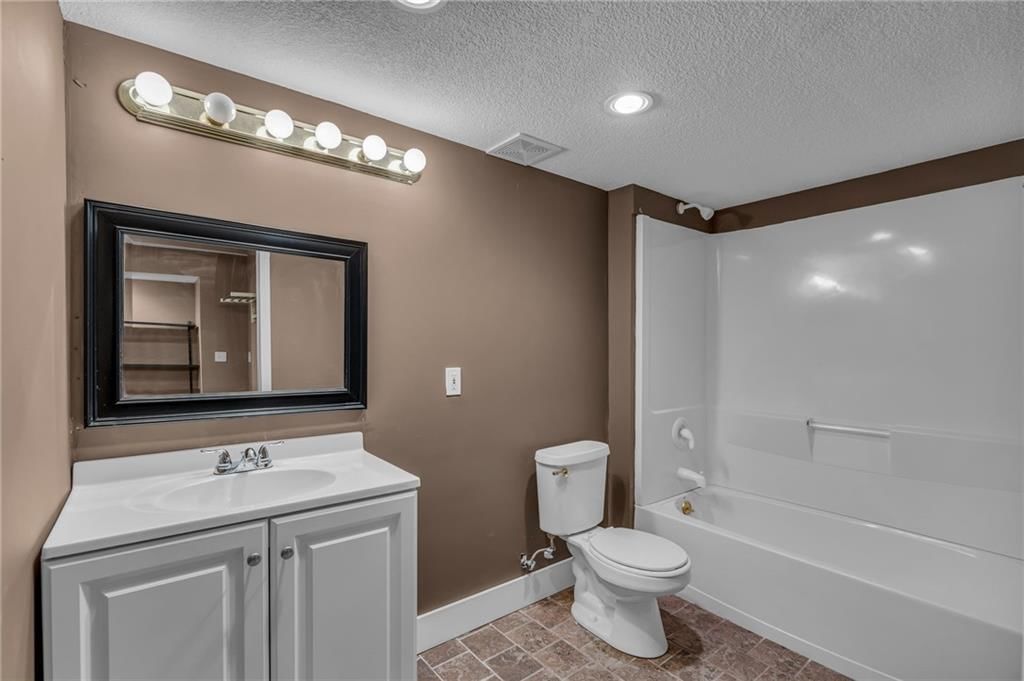 1800 Carmel Drive — photo 27