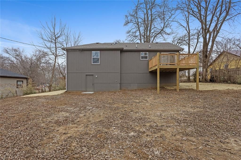 11907 E Kentucky Avenue — photo 16