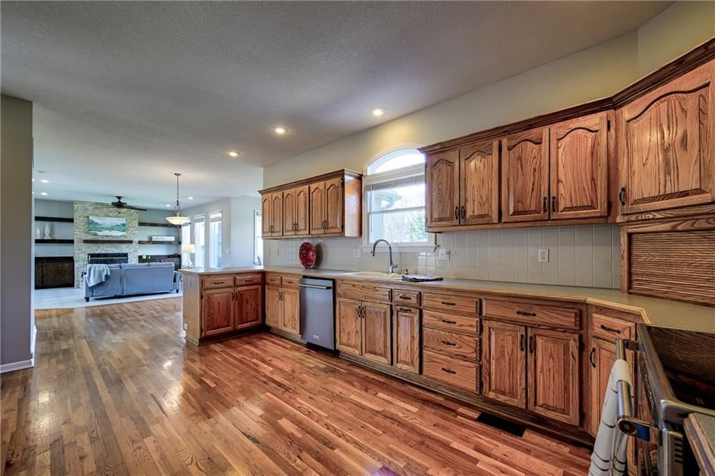 1416 SW Surrey Trace N/A — photo 13