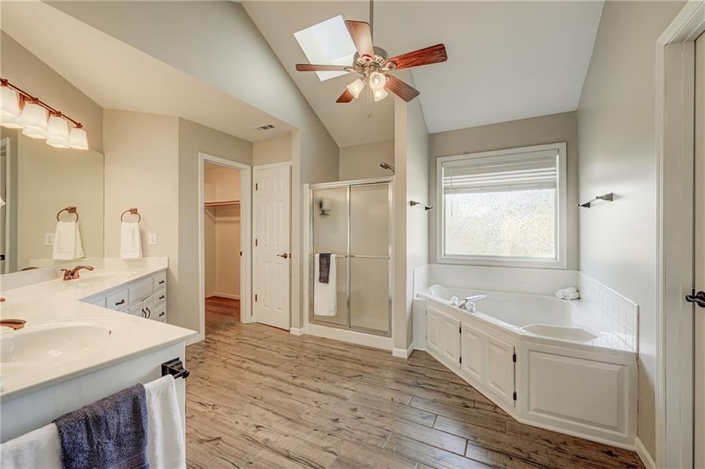 1416 SW Surrey Trace N/A — photo 21