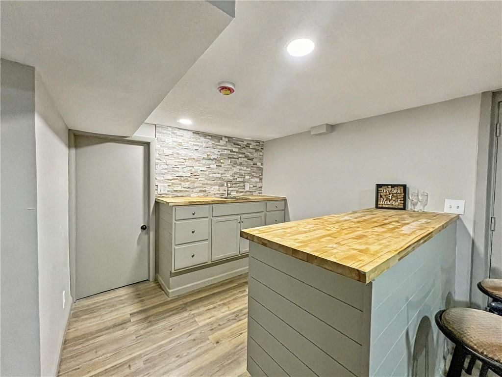 7806 Donnelly Avenue — photo 11