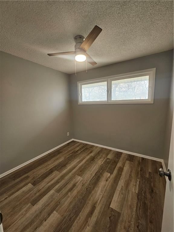 4905 E 40th Terrace — photo 8