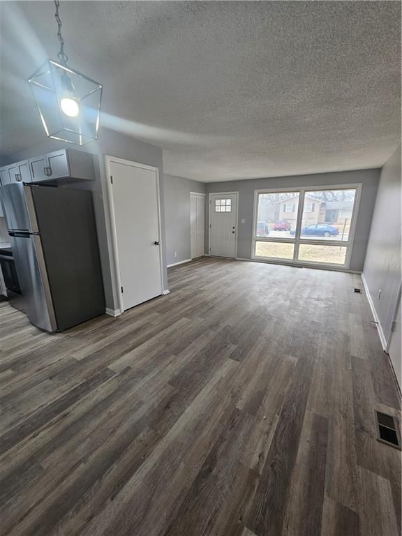 4905 E 40th Terrace — photo 10