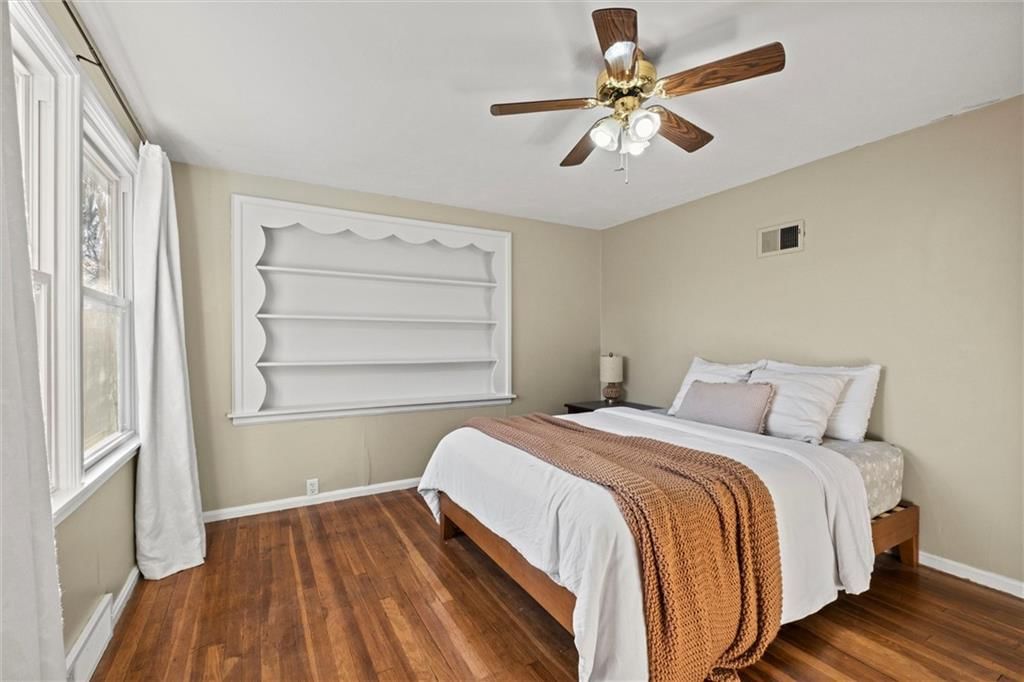 1001 E Mechanic Street — photo 19