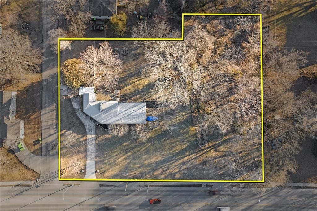 1001 E Mechanic Street — photo 35