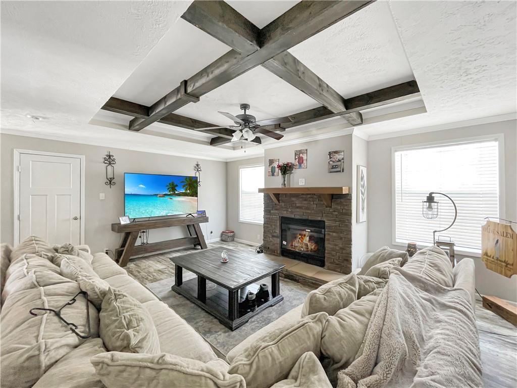 304 N Fricke Street — photo 12