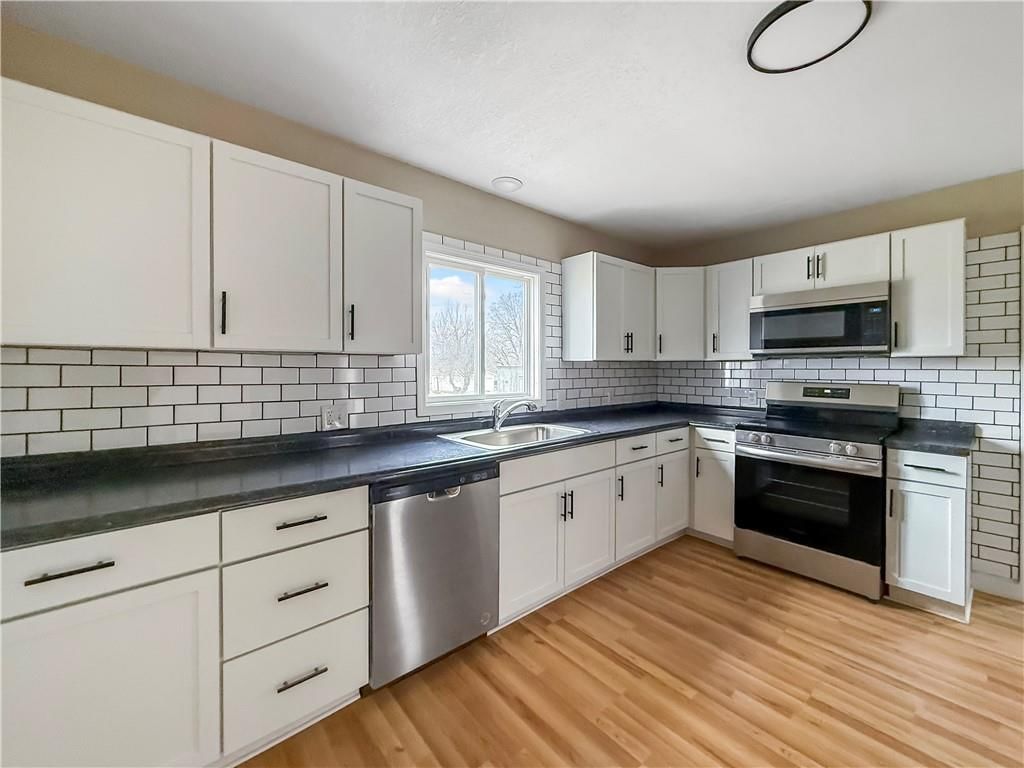 905 S Orange Street — photo 5