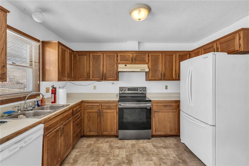 1231 Tallgrass Drive — photo 11