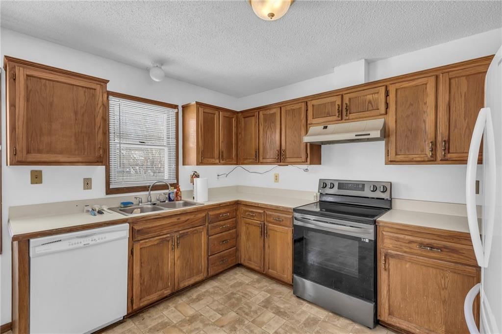 1231 Tallgrass Drive — photo 10