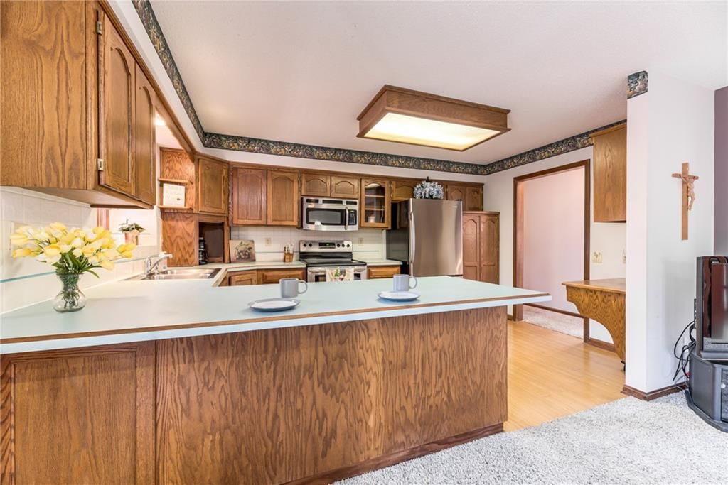 5208 Willow Avenue — photo 13