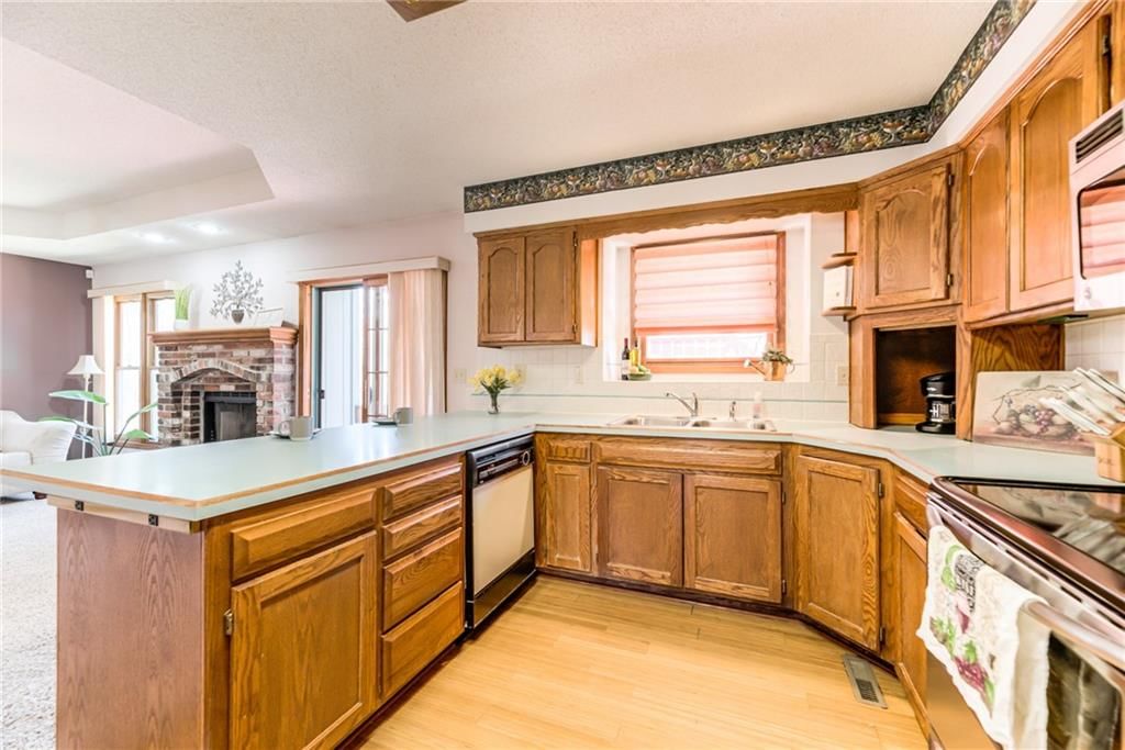 5208 Willow Avenue — photo 16