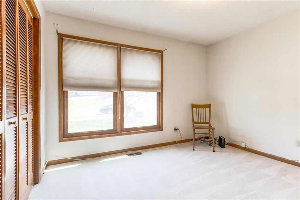 5208 Willow Avenue — photo 29