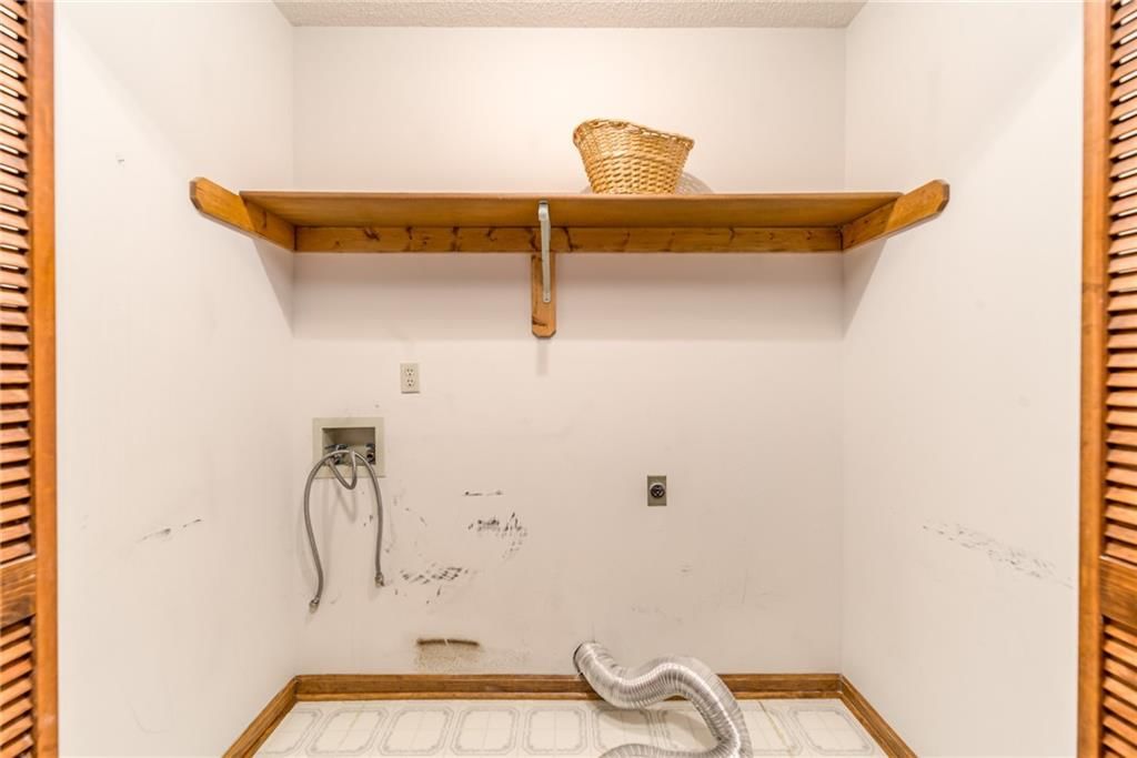 5208 Willow Avenue — photo 33