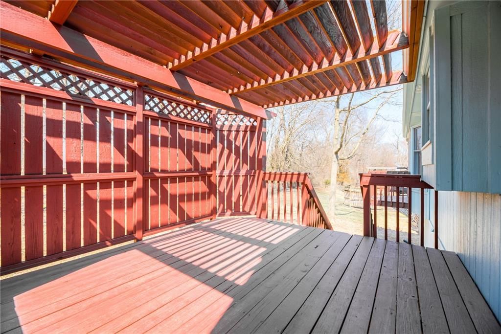 5208 Willow Avenue — photo 41