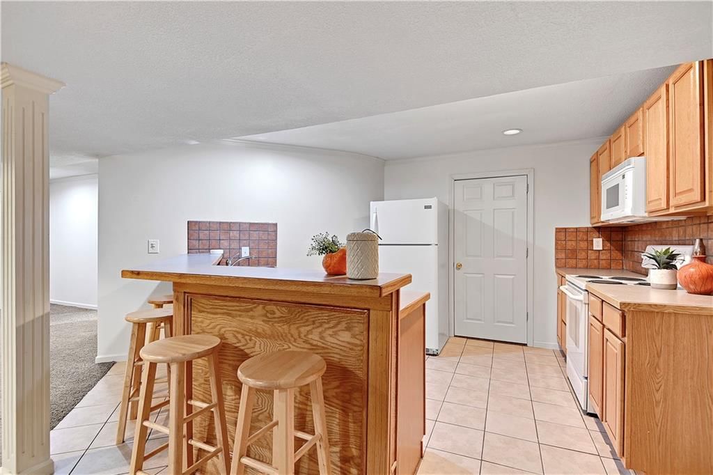 5904 Edgewater Drive — photo 32