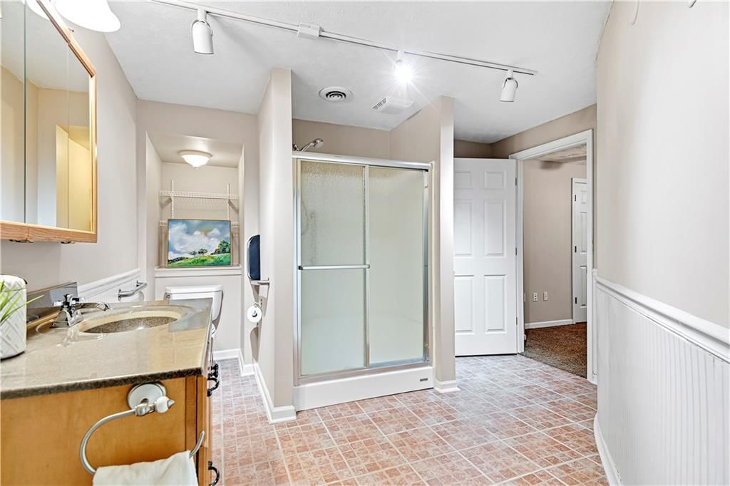 5904 Edgewater Drive — photo 37