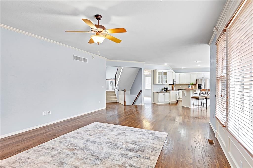 5904 Edgewater Drive — photo 10