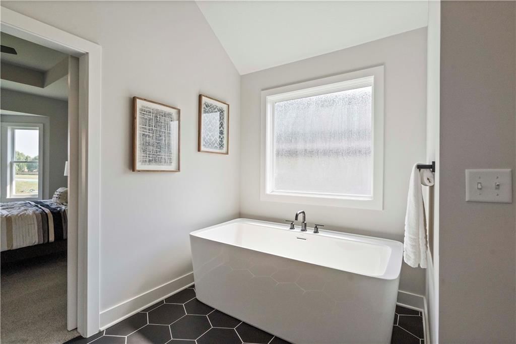 10600 Genesis Drive — photo 8