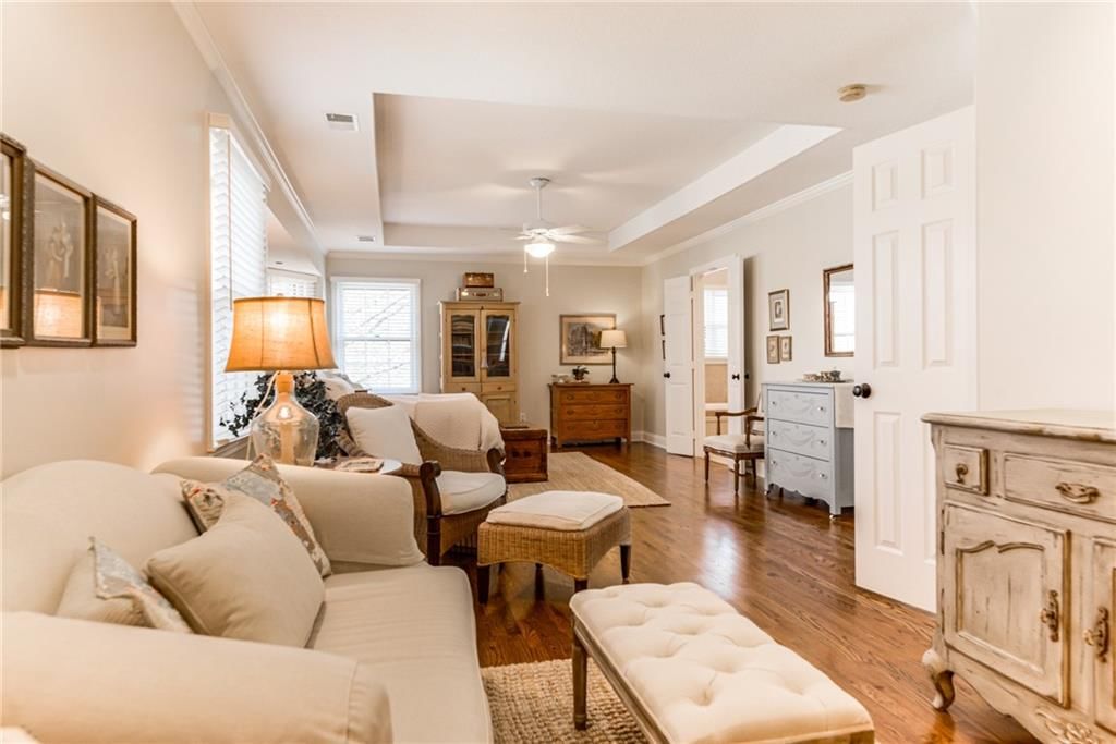 12805 Catalina Street — photo 32