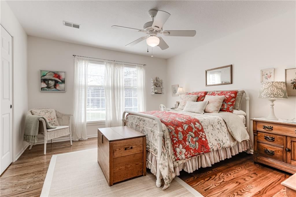 12805 Catalina Street — photo 38