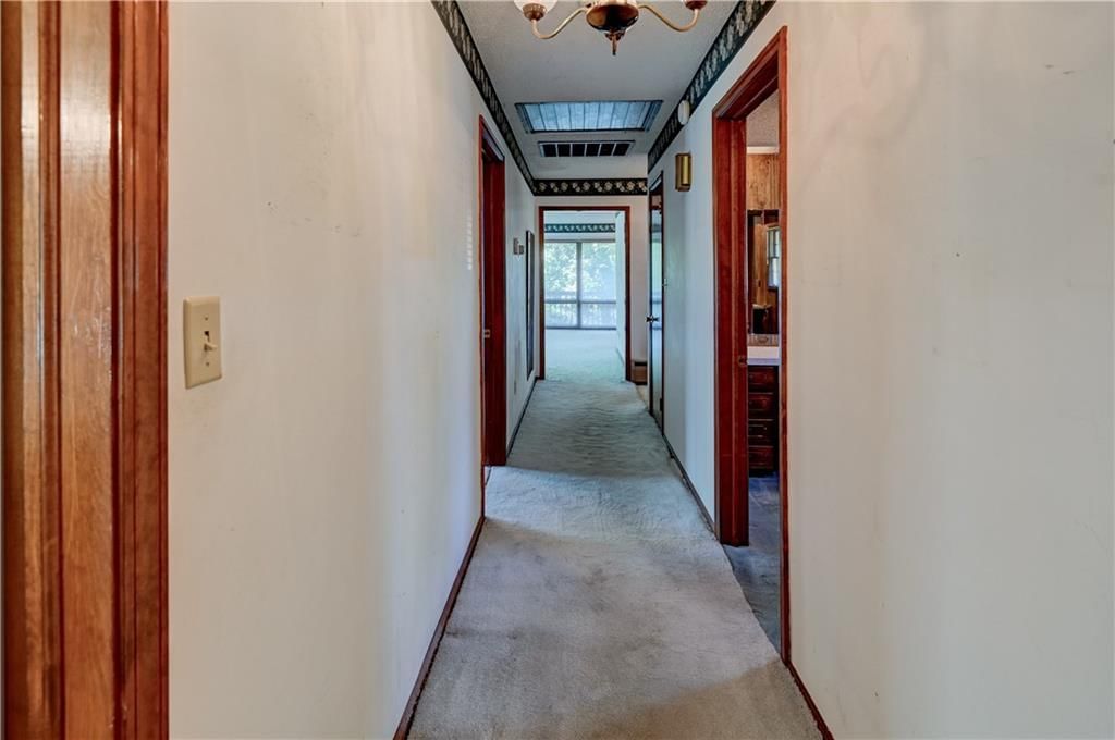 135 Walnut Street — photo 28