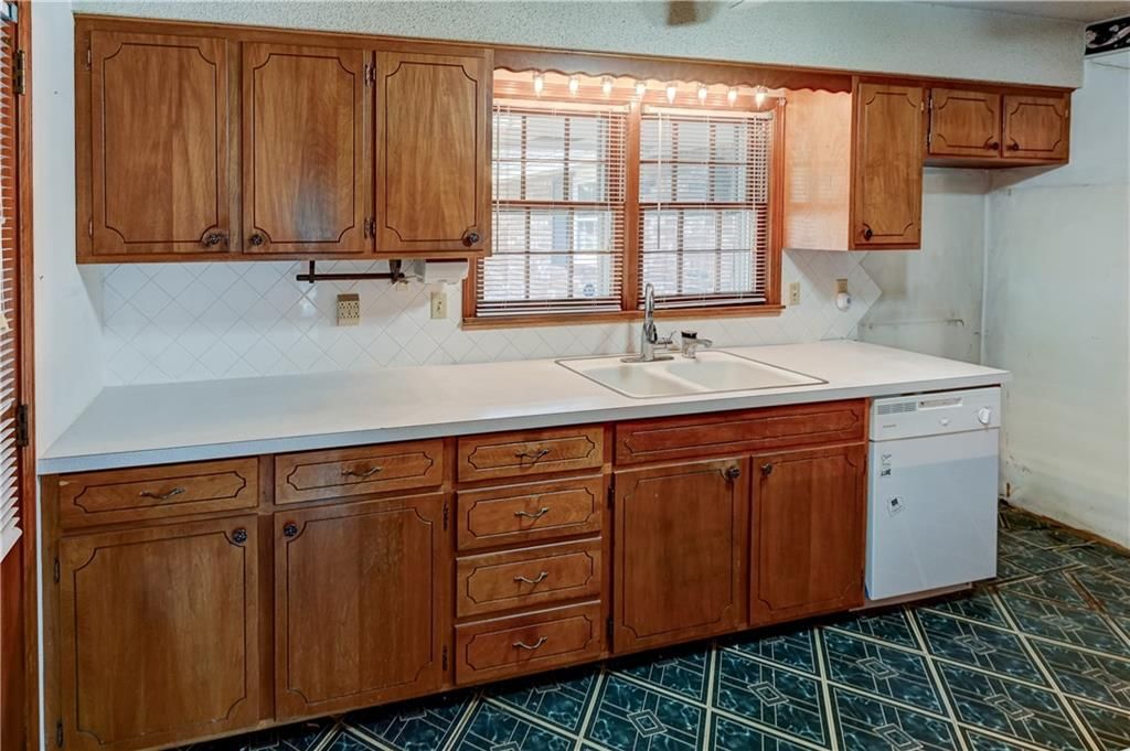 135 Walnut Street — photo 34