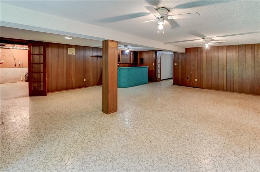 135 Walnut Street — photo 46