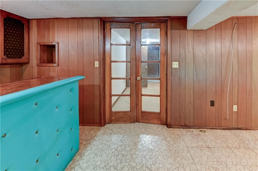 135 Walnut Street — photo 53