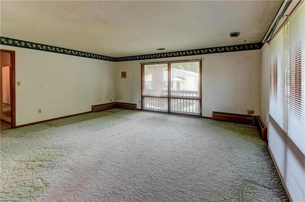 135 Walnut Street — photo 9