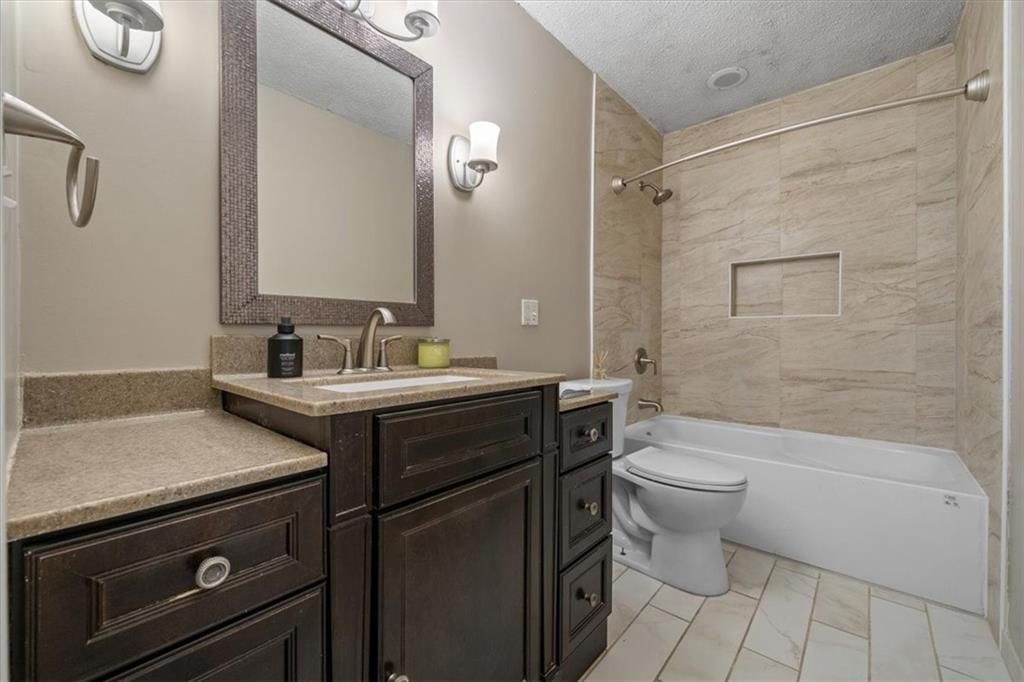 7900 Hedges Avenue — photo 11