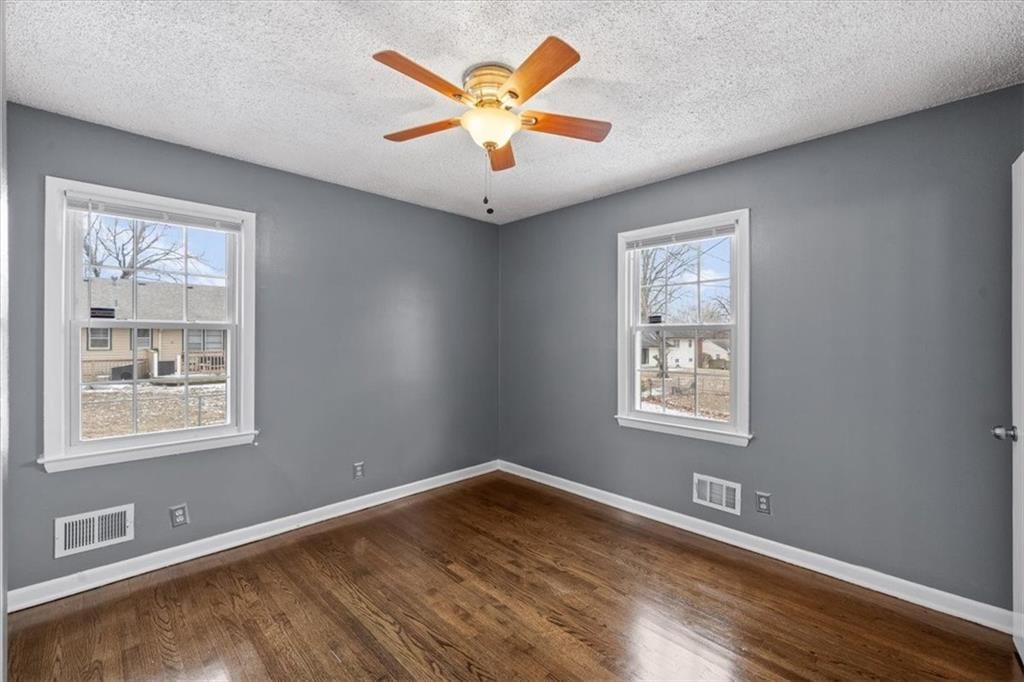7900 Hedges Avenue — photo 14