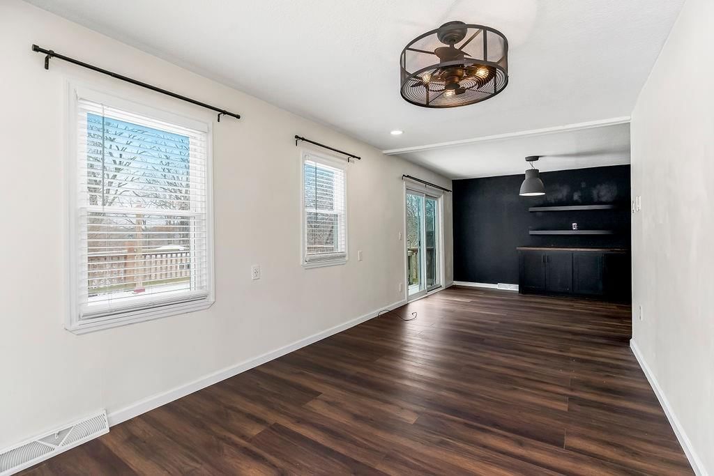 5812 NW PARKDALE Circle — photo 14