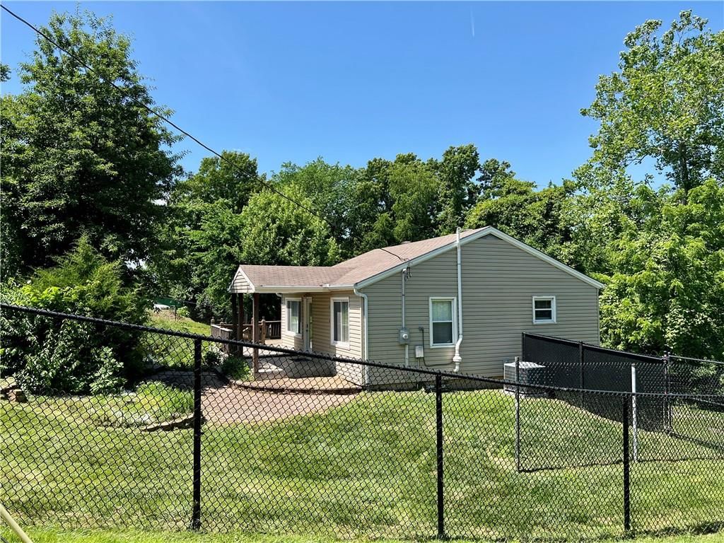 5812 NW PARKDALE Circle — photo 33