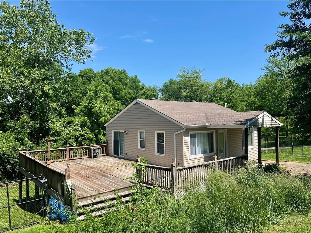 5812 NW PARKDALE Circle — photo 34
