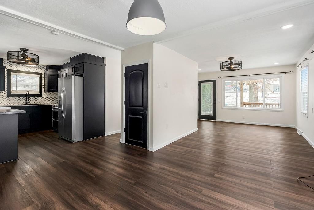 5812 NW PARKDALE Circle — photo 6