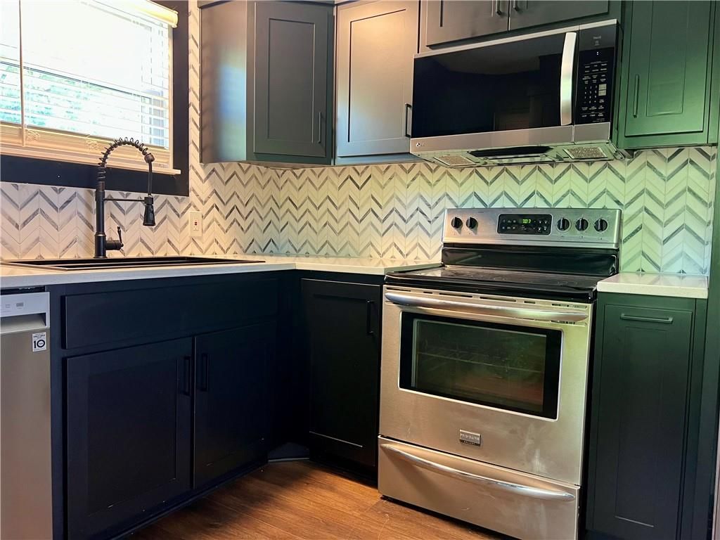 5812 NW PARKDALE Circle — photo 8