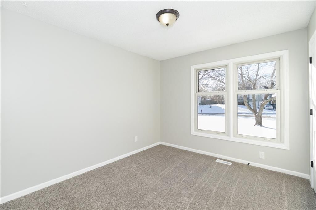 705 York Drive — photo 14