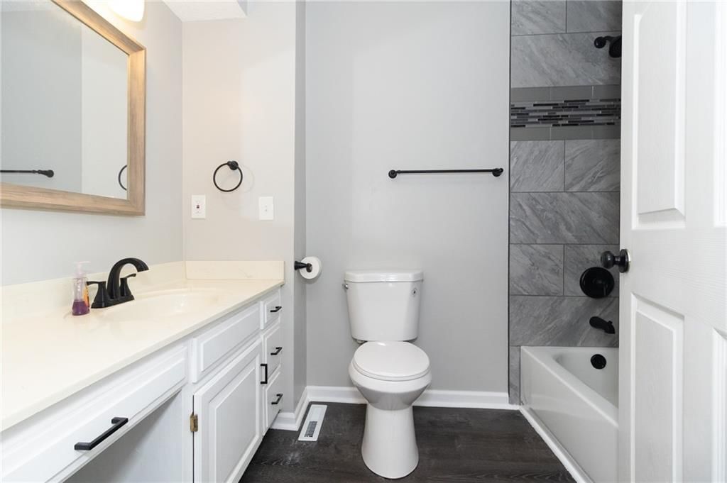 705 York Drive — photo 19