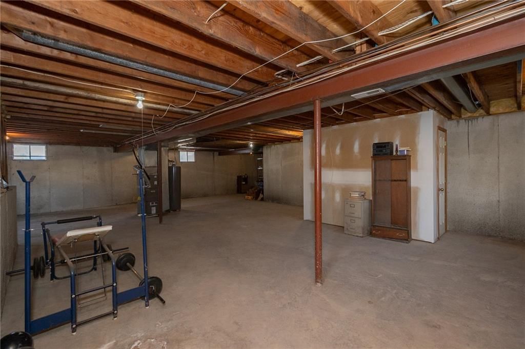 705 York Drive — photo 24