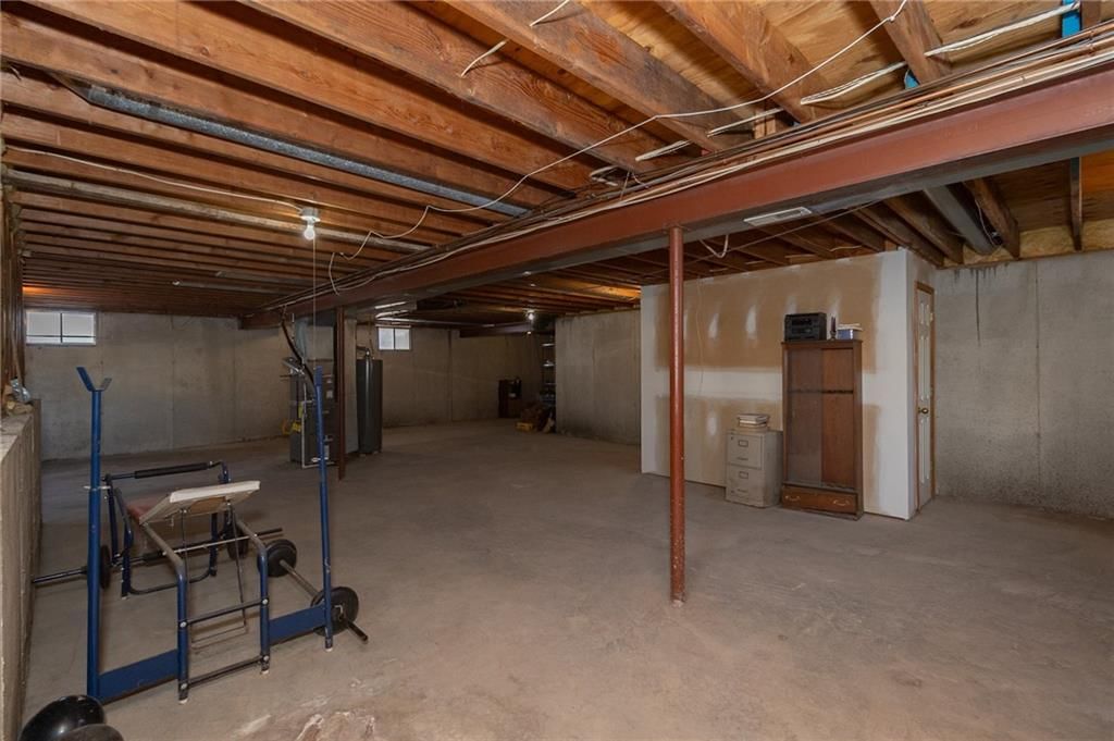 705 York Drive — photo 29