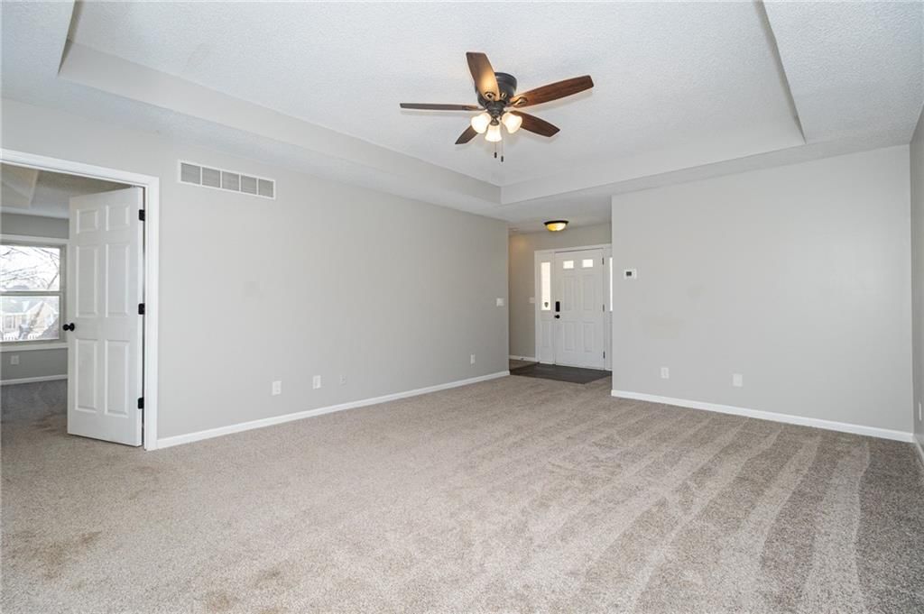 705 York Drive — photo 5