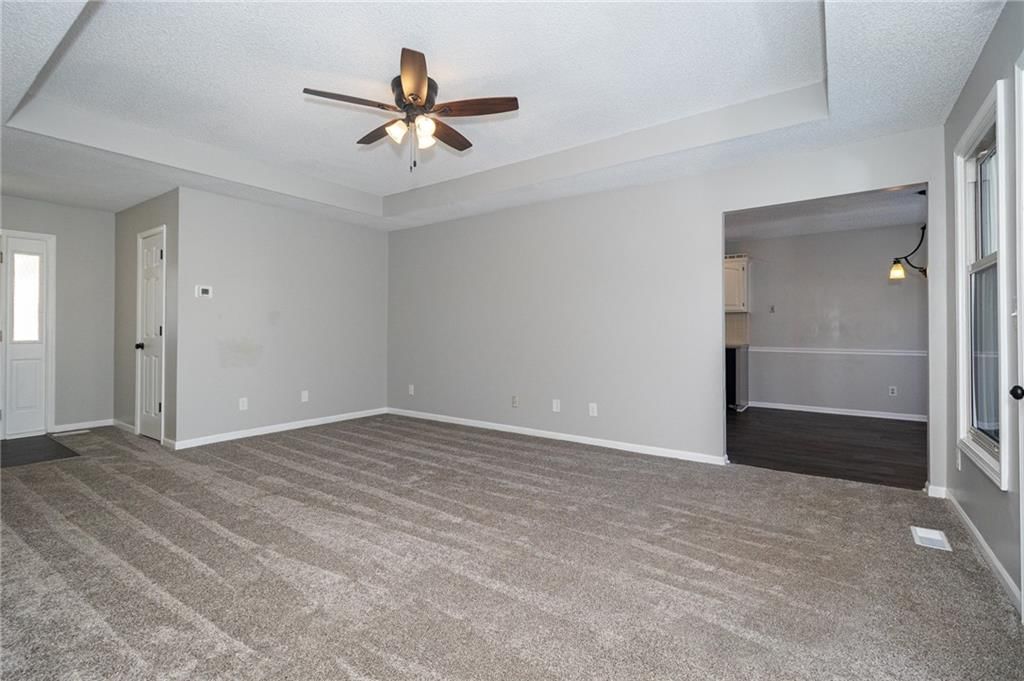 705 York Drive — photo 6