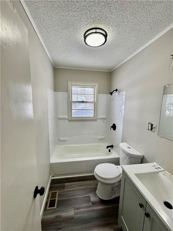 1003 Magnolia Street W — photo 14