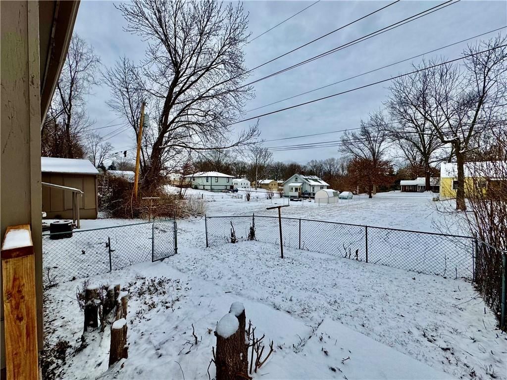 1003 Magnolia Street W — photo 26